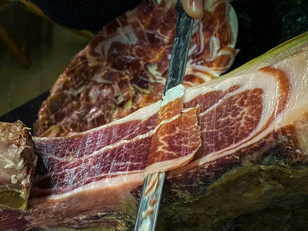 Découvrez pourquoi le jambon pata negra est un délice à goûter